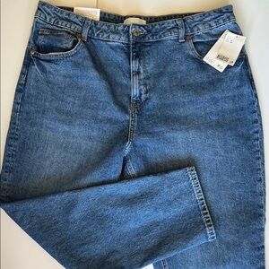 NWT H&M Women’s Blue Denim Mom Jeans
